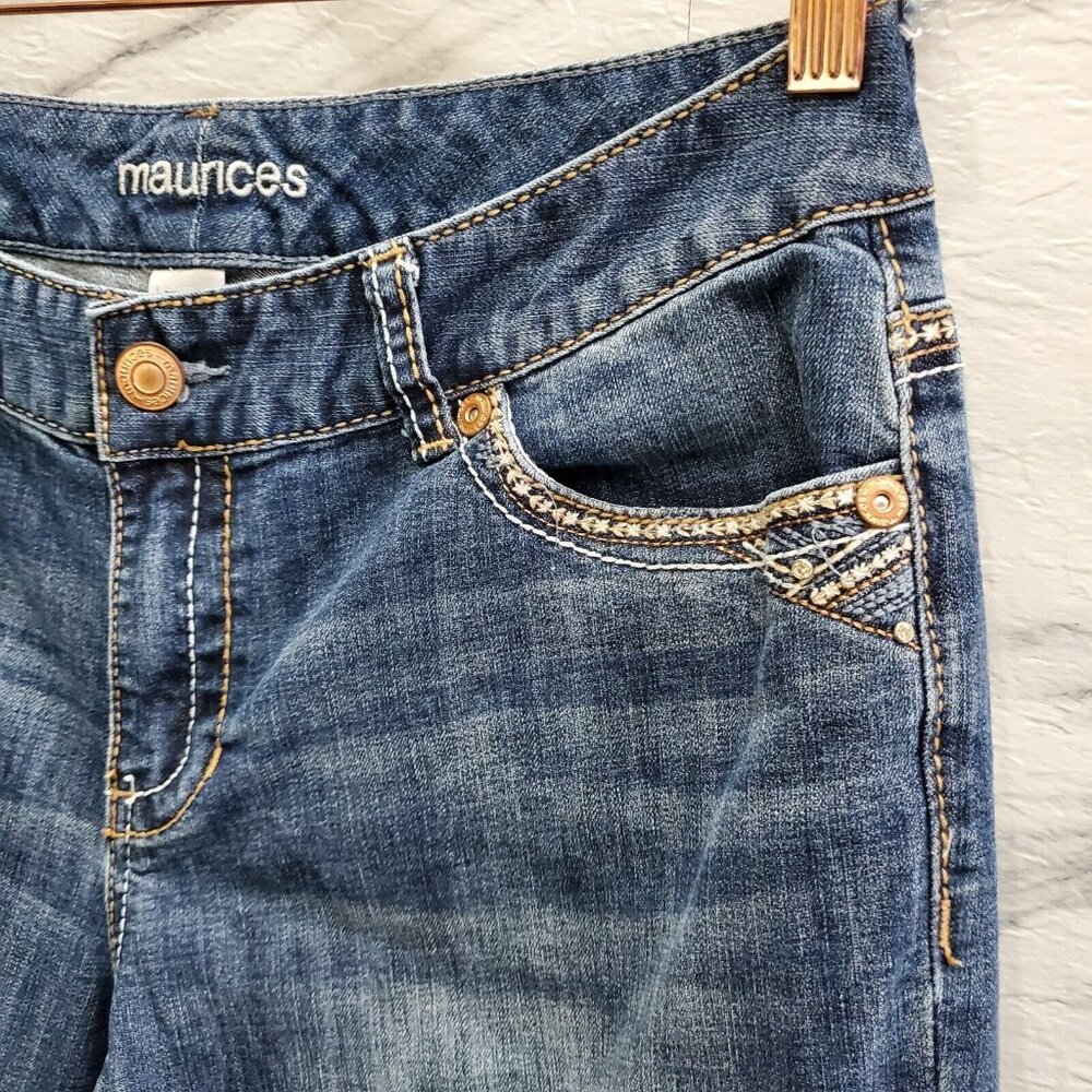 Maurices Capri Jeans Women Size 12 Blue Stretch Comfort Embroidered Rhinestones - Picture 4 of 11